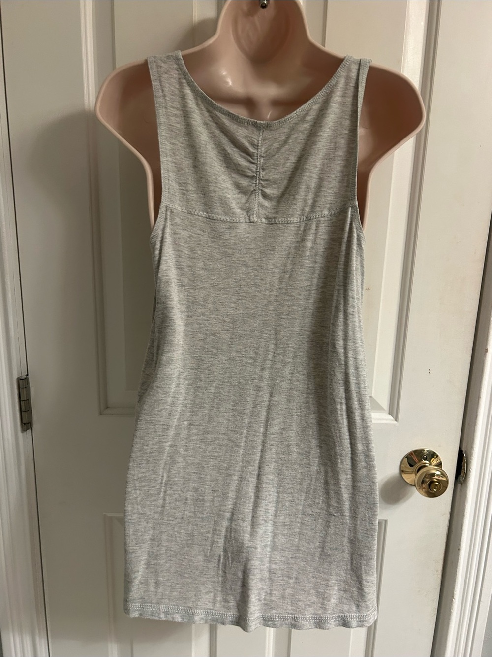 Women’s Gaiam Sleeveless Gray Graphic Tank Top - Picture 7 of 11